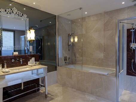 CVK Park Bosphorus Hotel Istanbul - Image 111