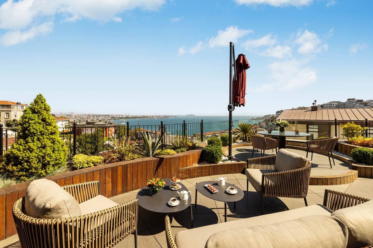 Park Bosphorus Three Bedroom Residence with Bosphorus Terrace | Terrasse/patio