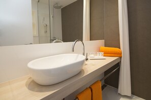 Junior-Suite | Waschbecken im Bad