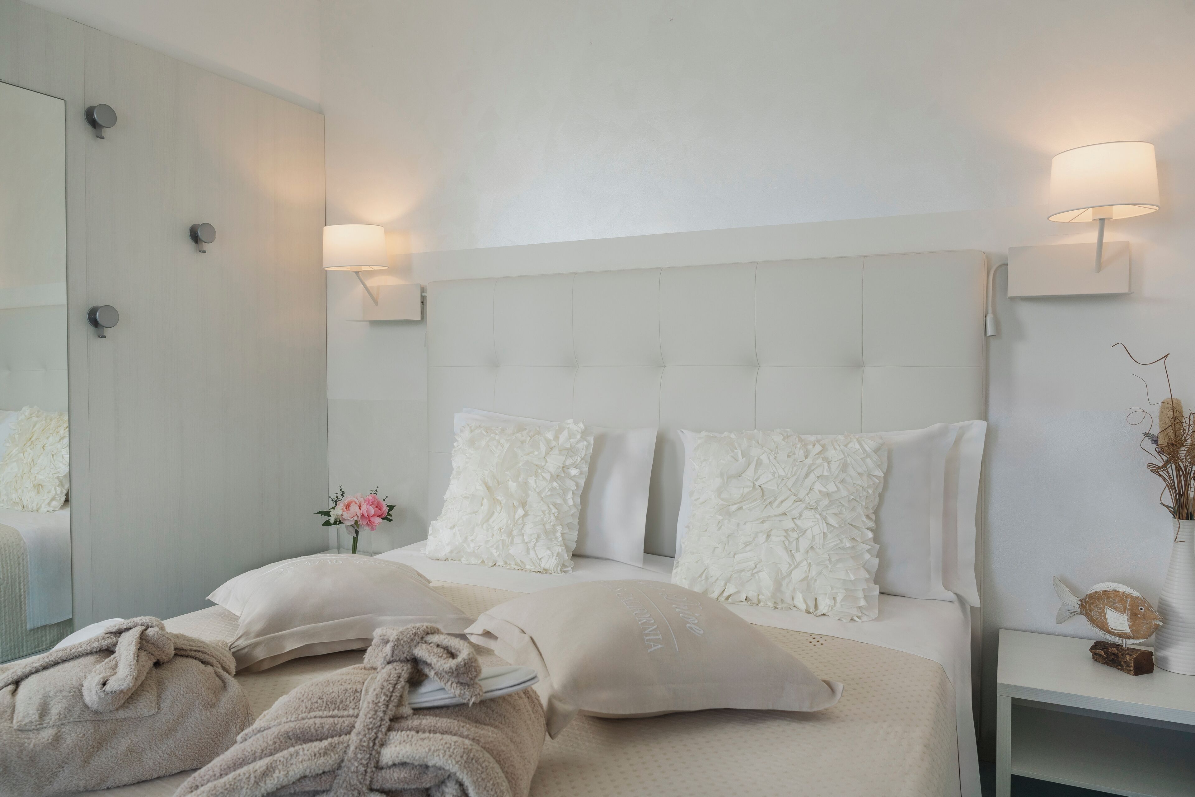 deluxe double or twin room, sea view | in-room safe, soundproofing, travel cot, free wifi