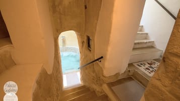 Body treatments, facials, 1 treatment room, manicures and pedicures