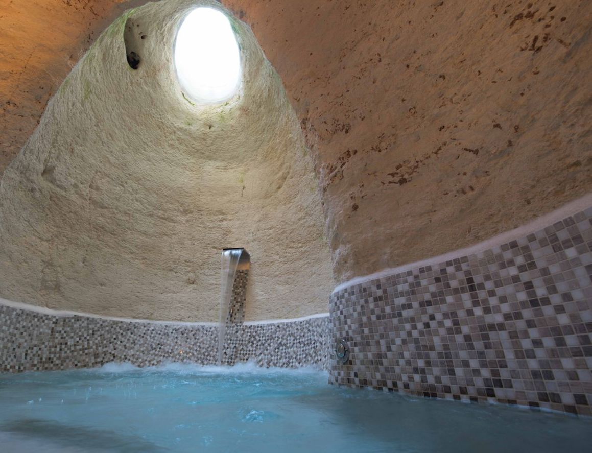 Soins corporels, soins du visage, 1 salle de soins