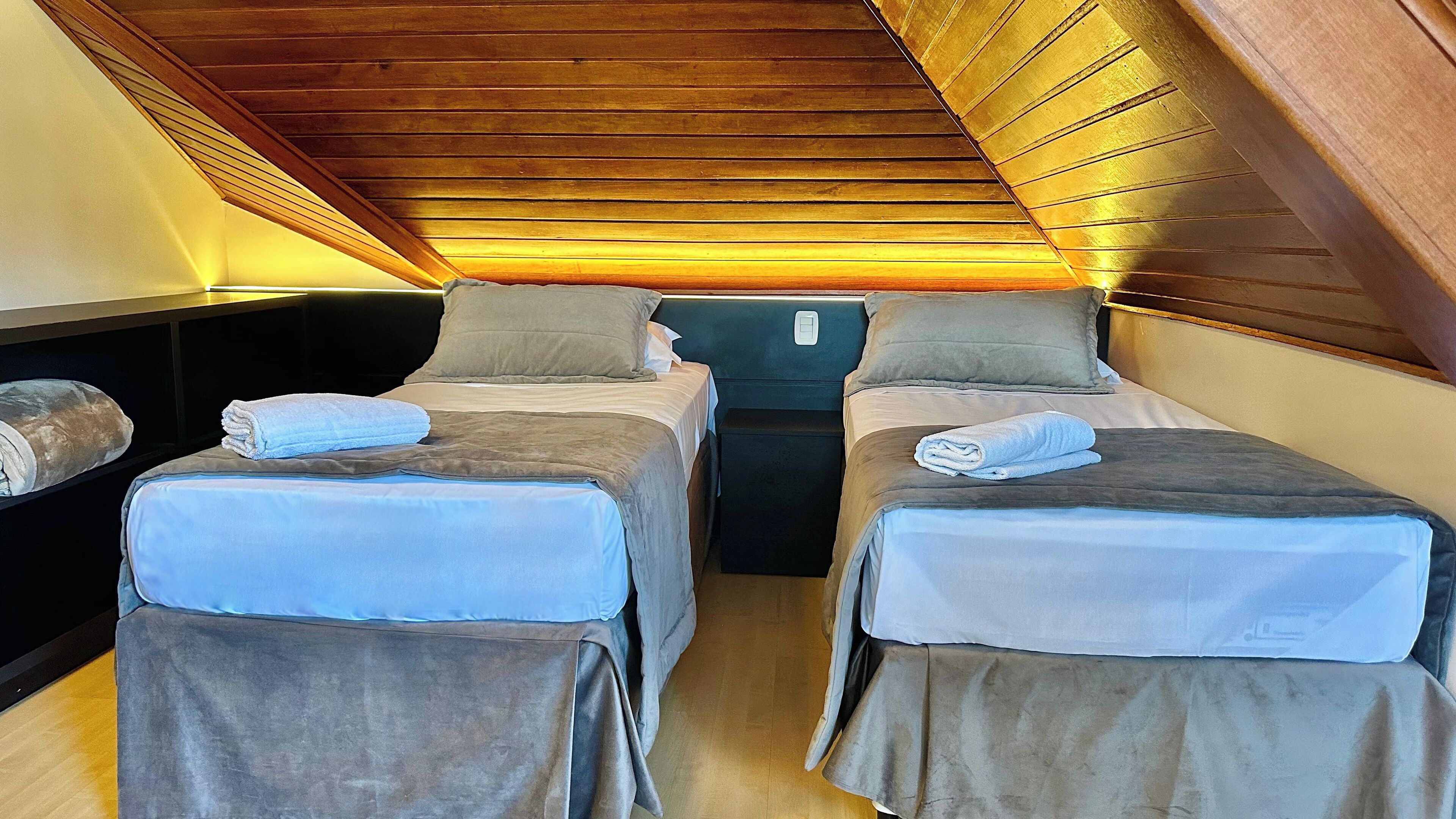 deluxe suite, 2 bedrooms, kitchen | 1 bedroom, minibar, blackout curtains, soundproofing