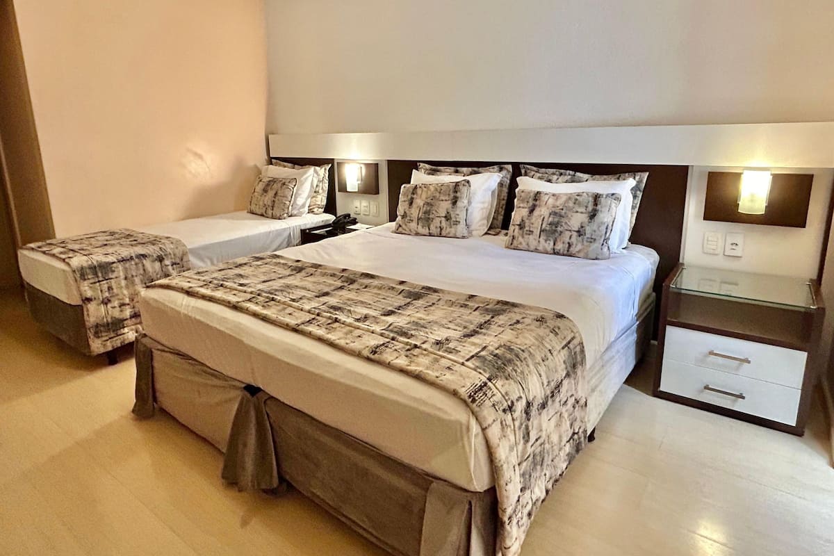 Deluxe-Dreibettzimmer