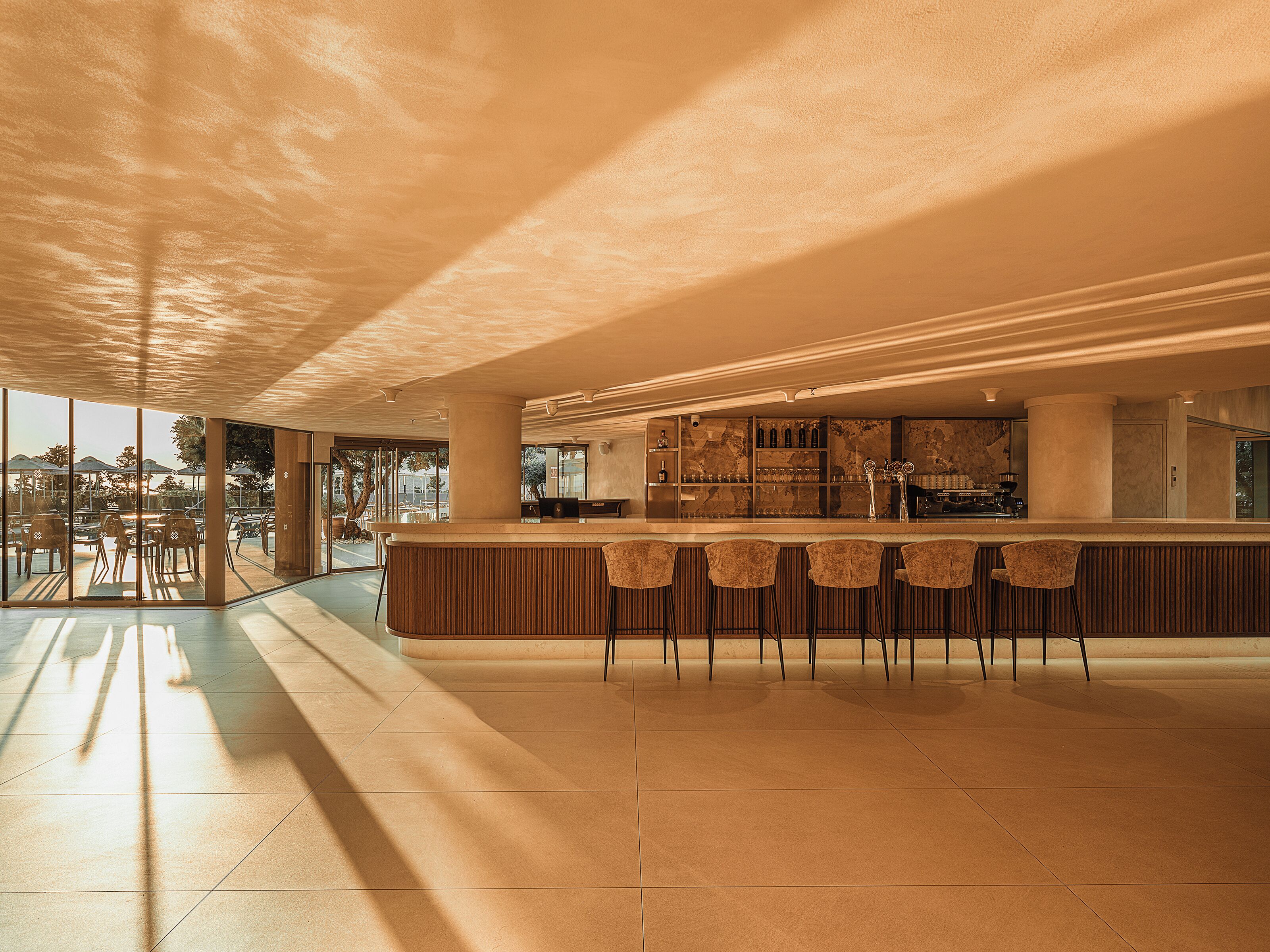 3 bars/lounges, poolside bar, beach bar