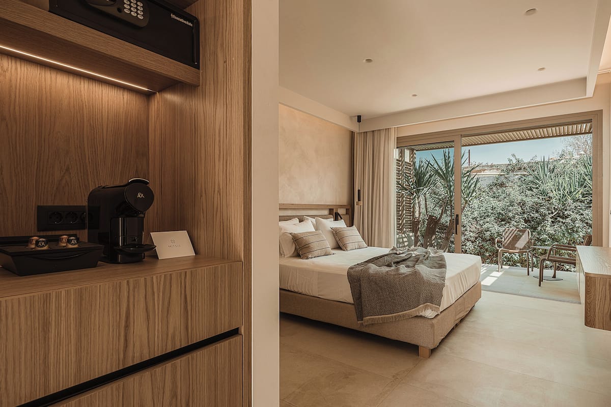 Superior Family Room | In-room safe, blackout drapes, iron/ironing board, free WiFi