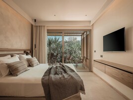 Superior Double Garden View | In-room safe, blackout drapes, iron/ironing board, free WiFi