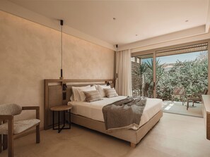 Zimmersafe, Verdunkelungsvorhänge, Bügeleisen/Bügelbrett