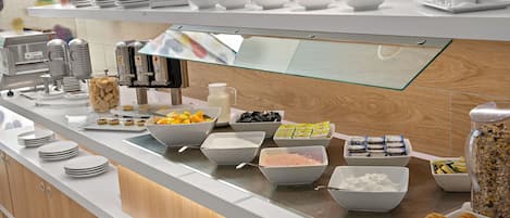 Daily buffet breakfast (EUR 19.95 per person)
