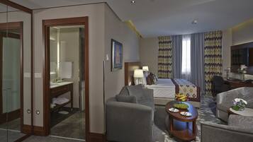 1 bedroom, minibar, in-room safe, desk