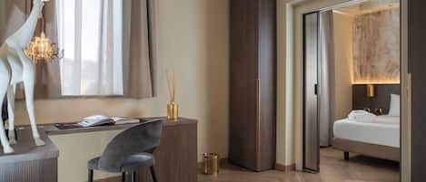 Télévision LCD de 32 pouces avec chaînes par satellite, télévision