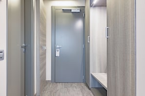 Comfort Room, 1 Double Bed with Sofa bed | Minibar, in-room safe, individually furnished, desk