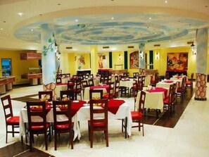 Breakfast, lunch and dinner served - Aqua Hotel Resort & Spa (Sharm El Sheikh)