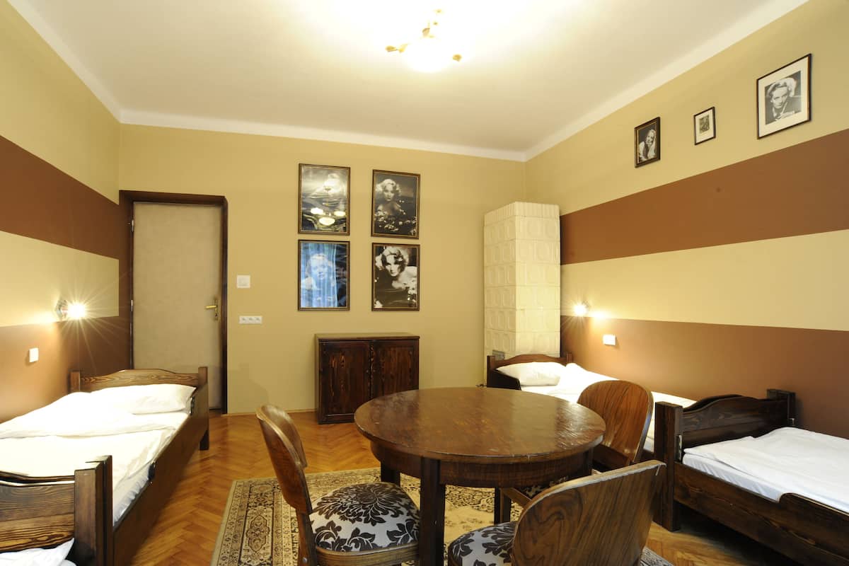 Dorm, One Bed (4 pax) | In-room safe, individually decorated, individually furnished, free WiFi