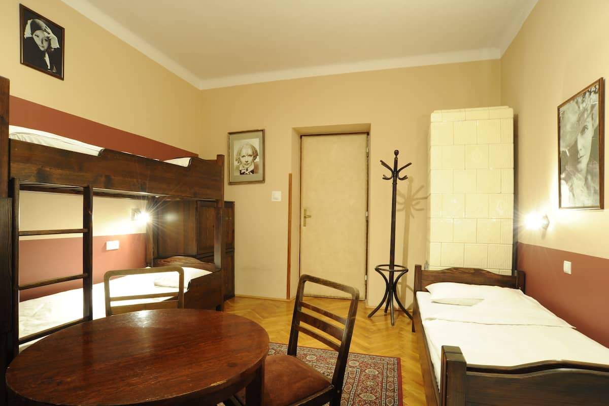 Dorm, One Bed (6 pax) | In-room safe, individually decorated, individually furnished, free WiFi