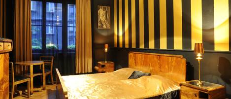 Standard Double Room, Shared Bathroom