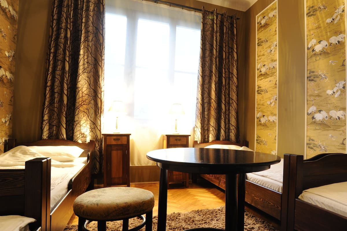 Dorm, One Bed (4 pax) | In-room safe, individually decorated, individually furnished, free WiFi