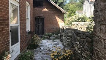 Summer Kitchen