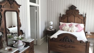 Kamer (Roever Room) | Individueel gedecoreerd, individueel gemeubileerd