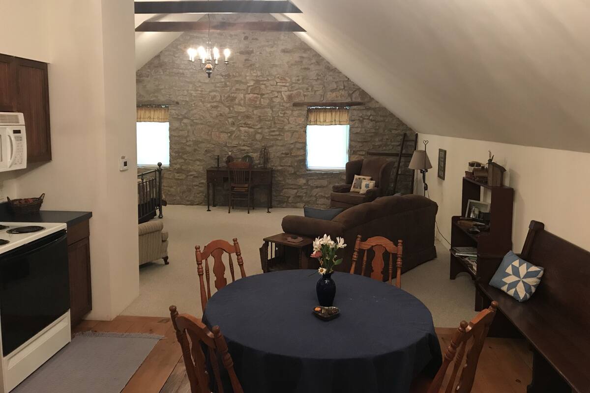 Loft Suite | Iron/ironing board (on request), WiFi (free), individually decorated