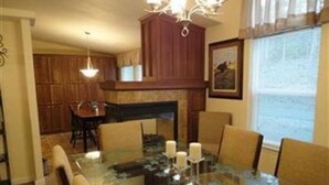 Restaurant - Amber Lights Bed and Breakfast (Port Townsend)