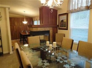 Restaurant - Amber Lights Bed and Breakfast (Port Townsend)