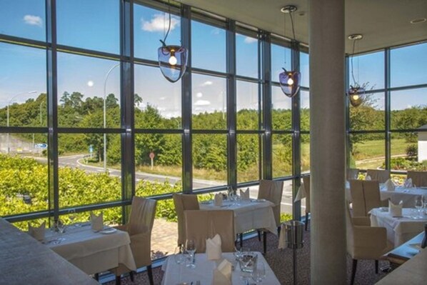 Lunch and dinner served, French cuisine - Hotel Simon's Plaza (Grevenmacher)