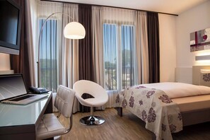 Standard Single Room | Hypo-allergenic bedding, free minibar, desk, laptop workspace - Hotel Simon's Plaza (Grevenmacher)