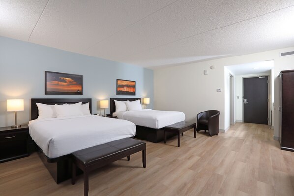 Deluxe Room, 2 Queen Beds | Premium bedding, desk, blackout curtains, soundproofing - Canad Inns Destination Centre Health Sciences Centre (Winnipeg)