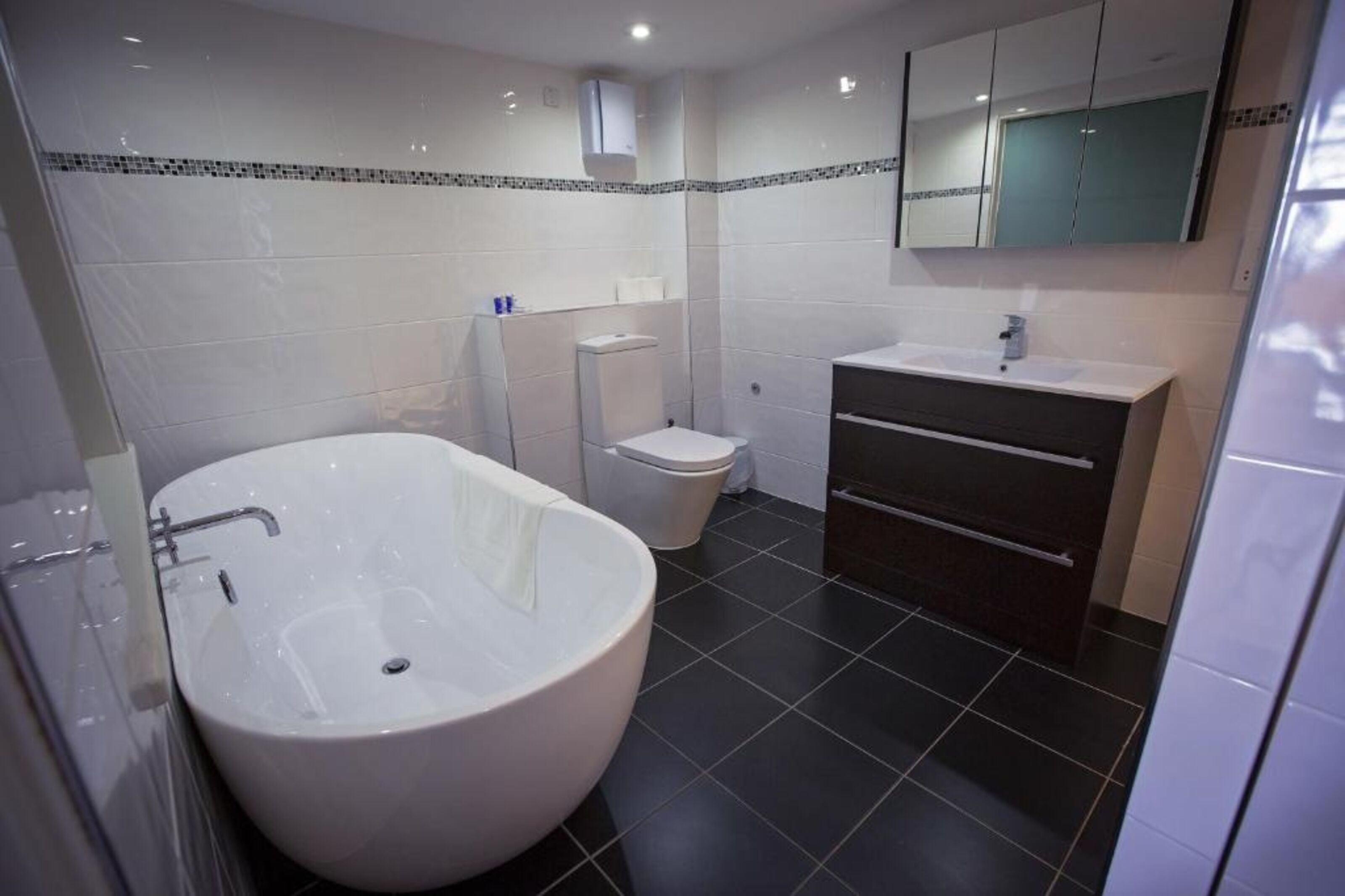 junior suite, 1 double bed, hot tub, sea view | bathroom | free toiletries, hair dryer, towels, soap