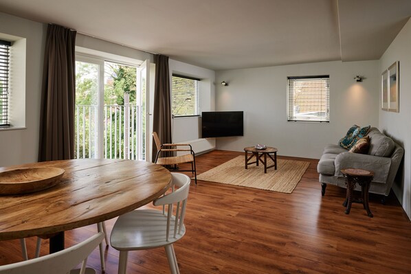 Business Room | Living area