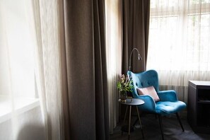 Dobbeltrom – comfort | Sengetøy av topp kvalitet, dundyner, senger med overmadrass og minibar