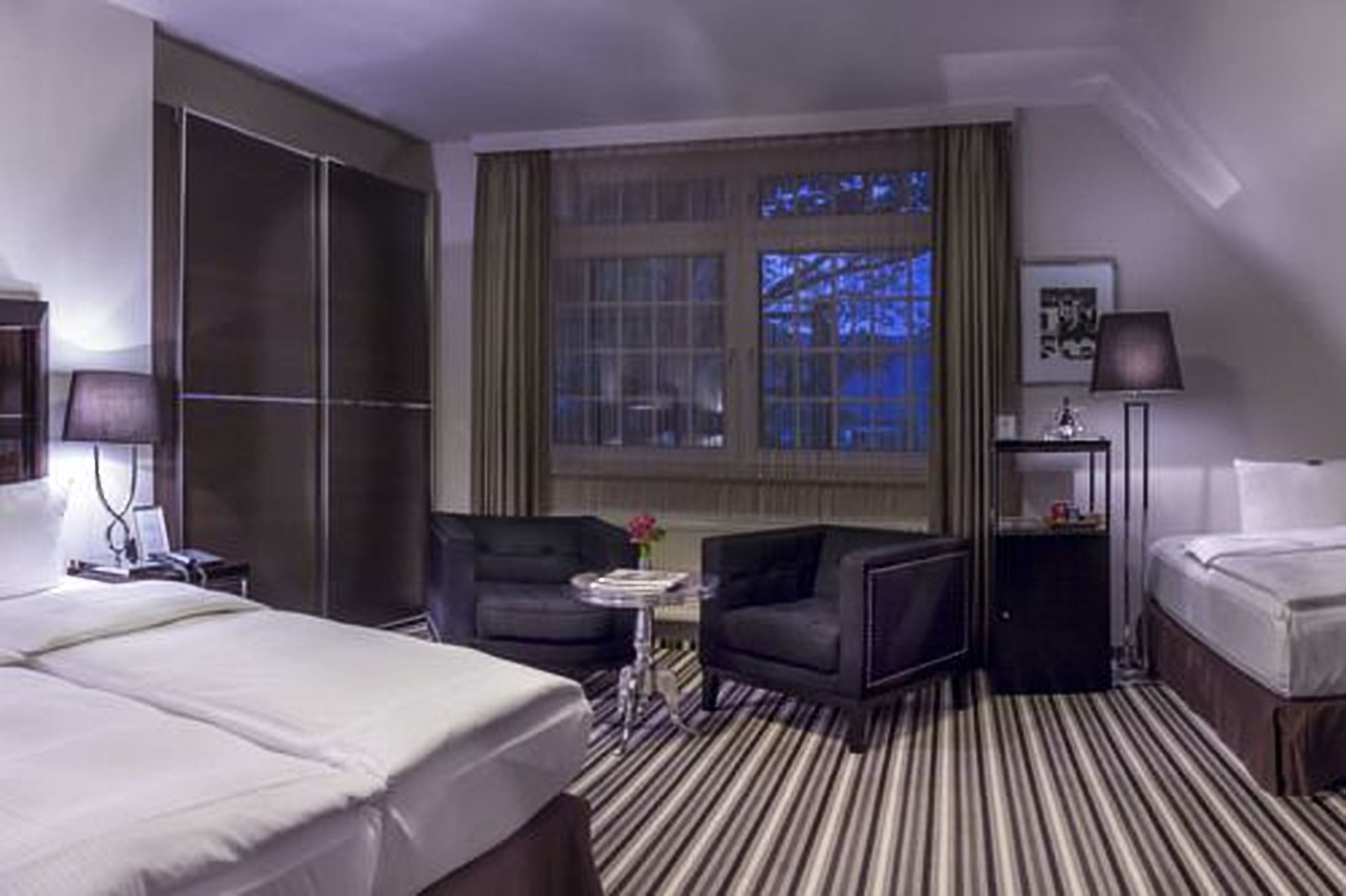 family room for 3 people | premium bedding, down duvets, pillow-top beds, minibar