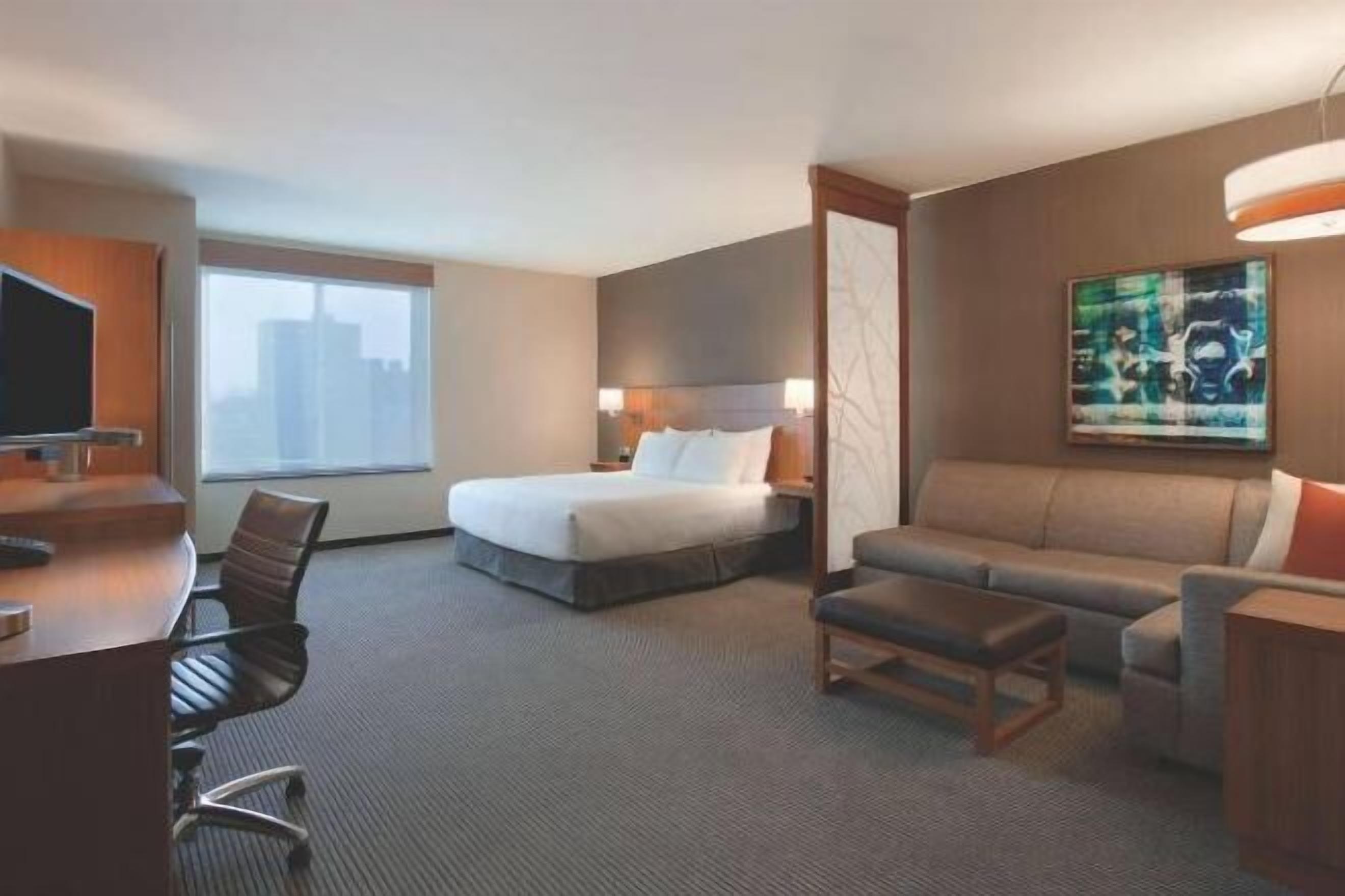 Desk, iron/ironing board, free cots/infant beds, free WiFi