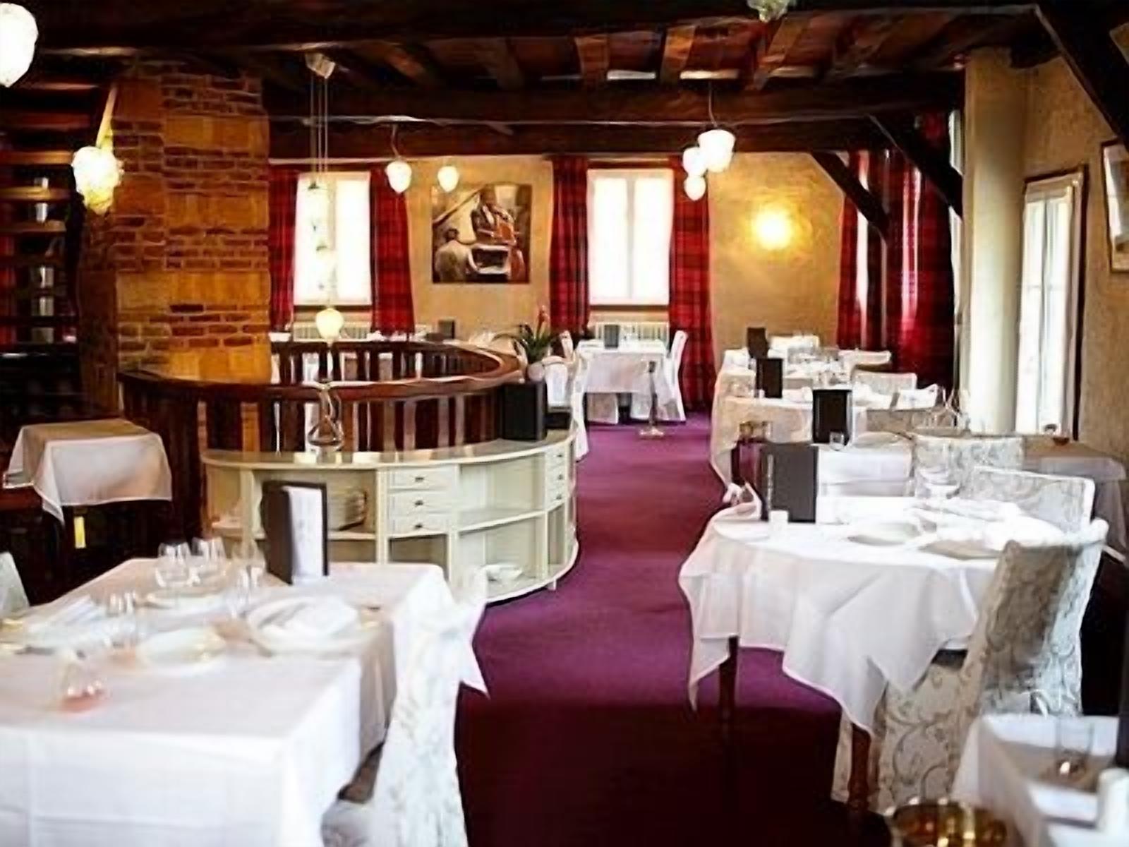 lunch and dinner served, french cuisine