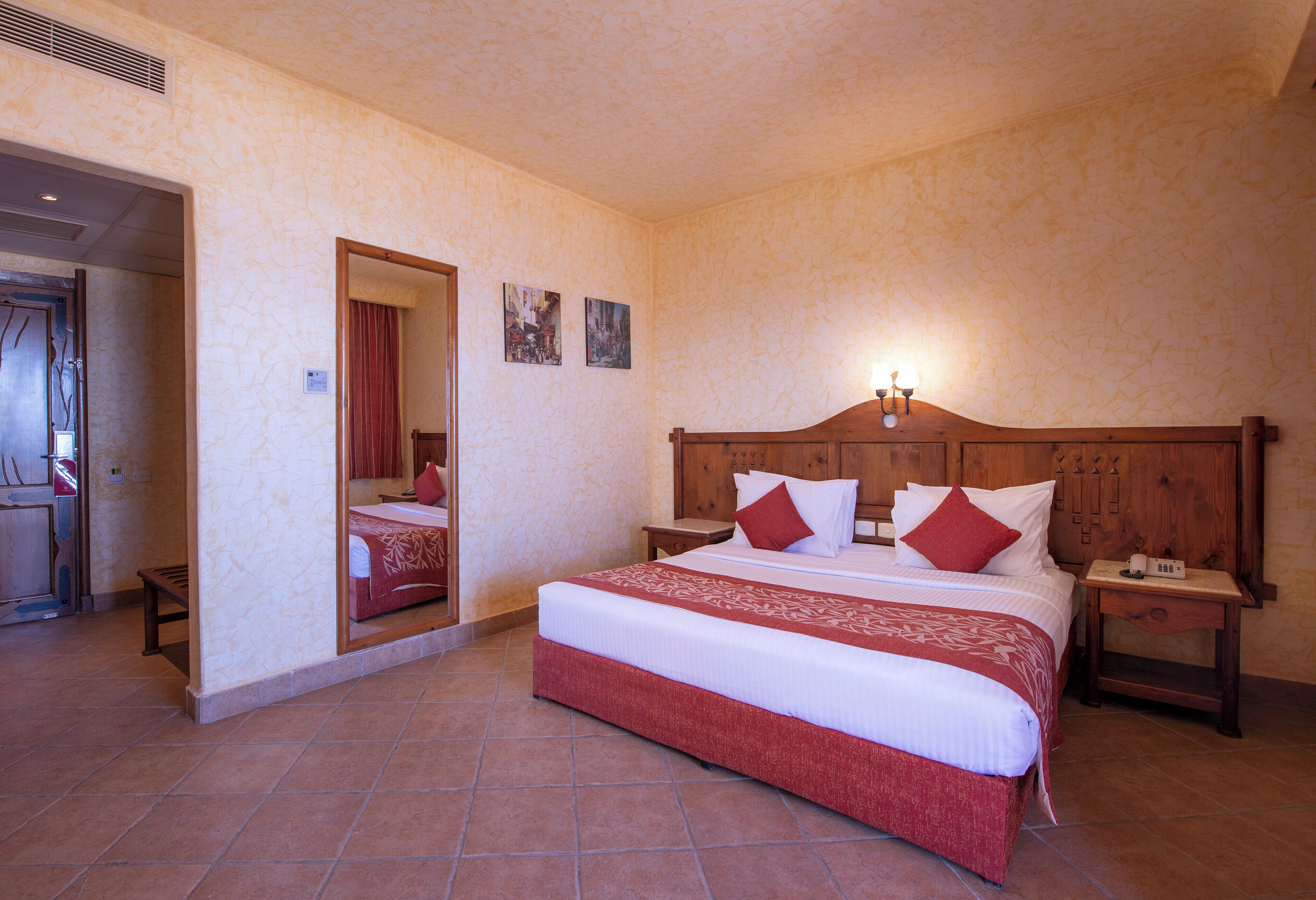 Egyptian cotton sheets, in-room safe, blackout curtains, free WiFi