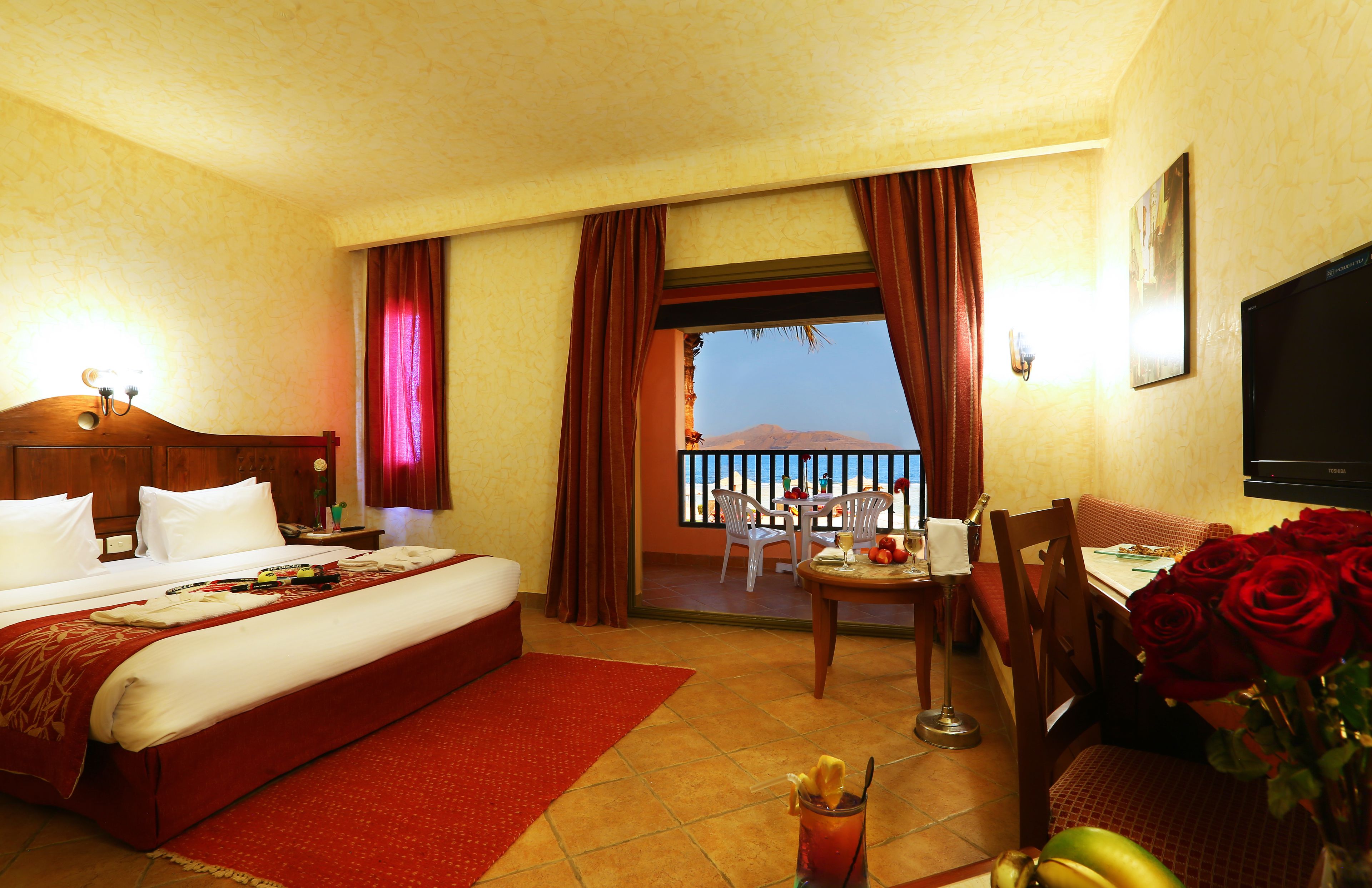 standard room beach front | egyptian cotton sheets, in-room safe, blackout curtains, free wifi