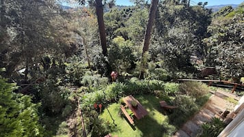 Apartamento panorâmico (Para 3 pessoas) | Frigobar, individualmente decorados, Wi-Fi de cortesia, roupa de cama