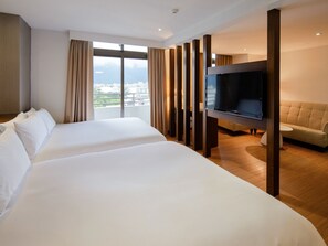 Family Quadruple Room | Down comforters, in-room safe, individually decorated - CHECK inn SELECT Hualien LinSen (Hualien City)