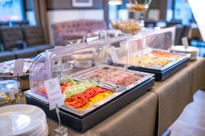 Daily buffet breakfast for a fee - Astoria Hotel (Lviv)