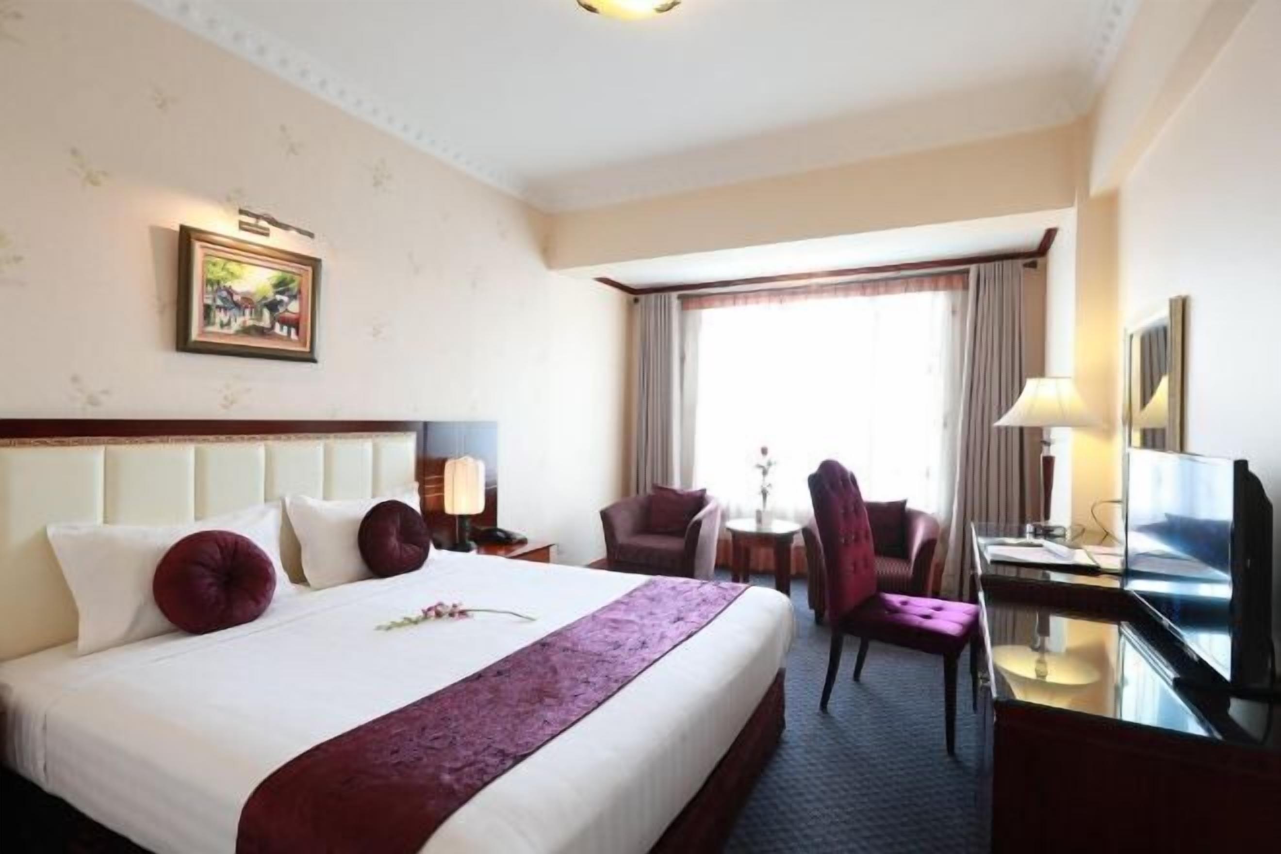 Minibar, in-room safe, desk, soundproofing