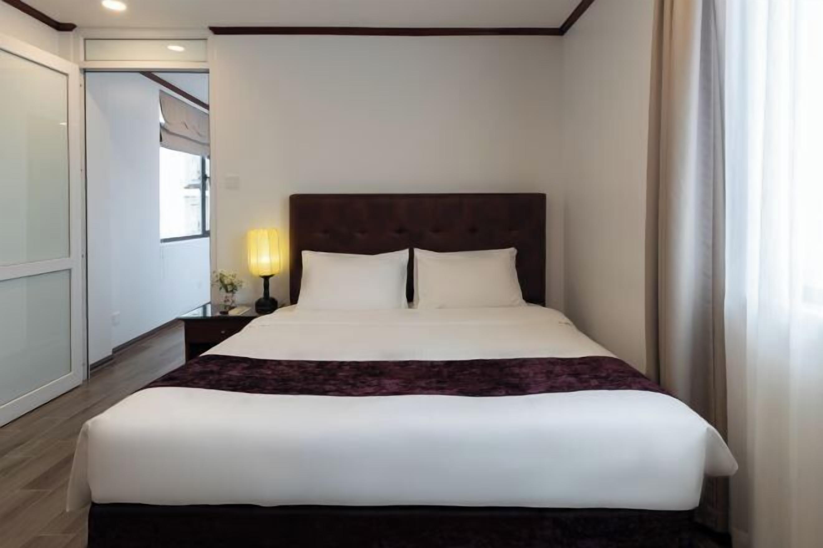 Minibar, in-room safe, desk, soundproofing