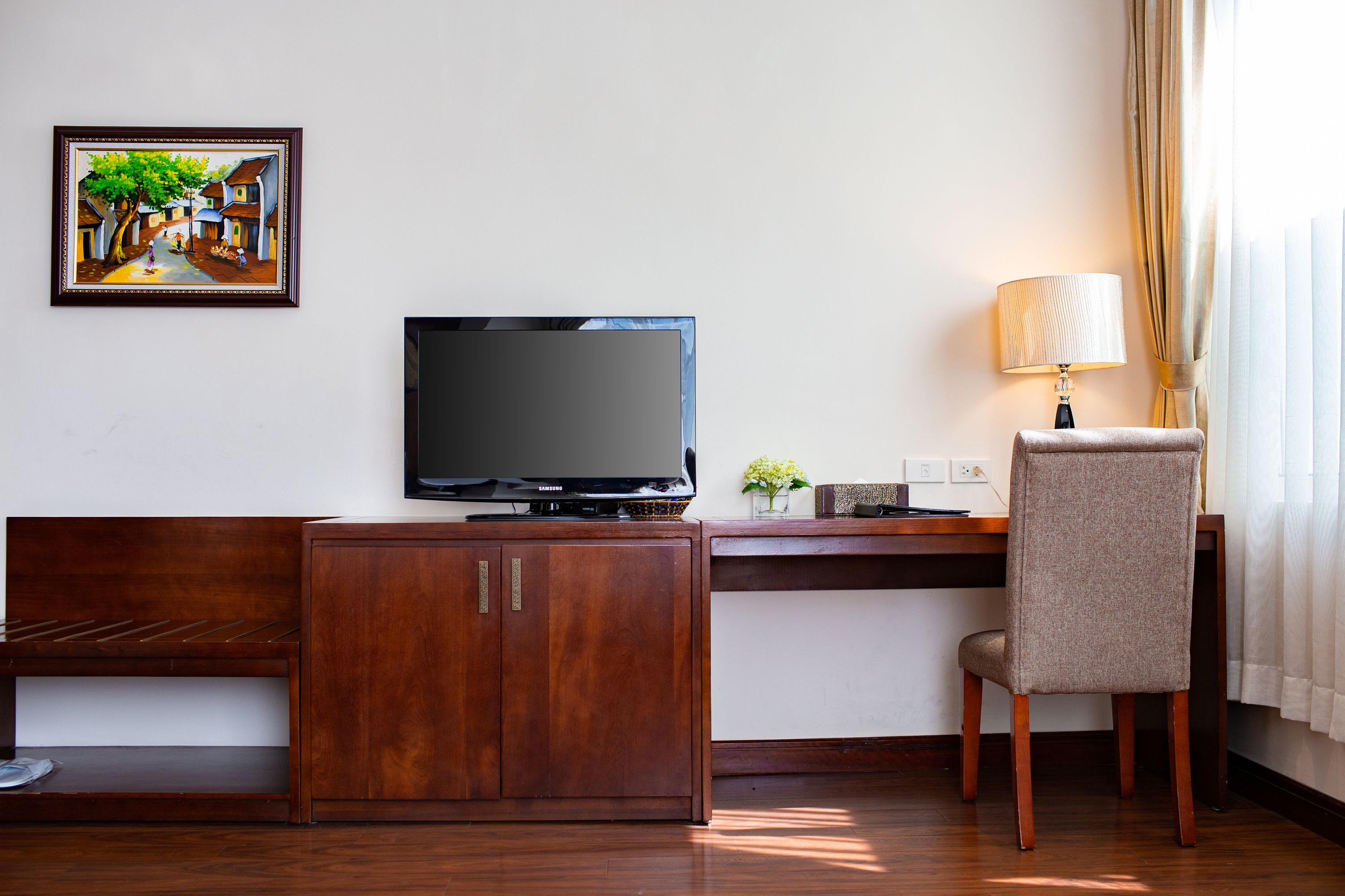 executive double room, city view | 1 bedroom, minibar, in-room safe, desk