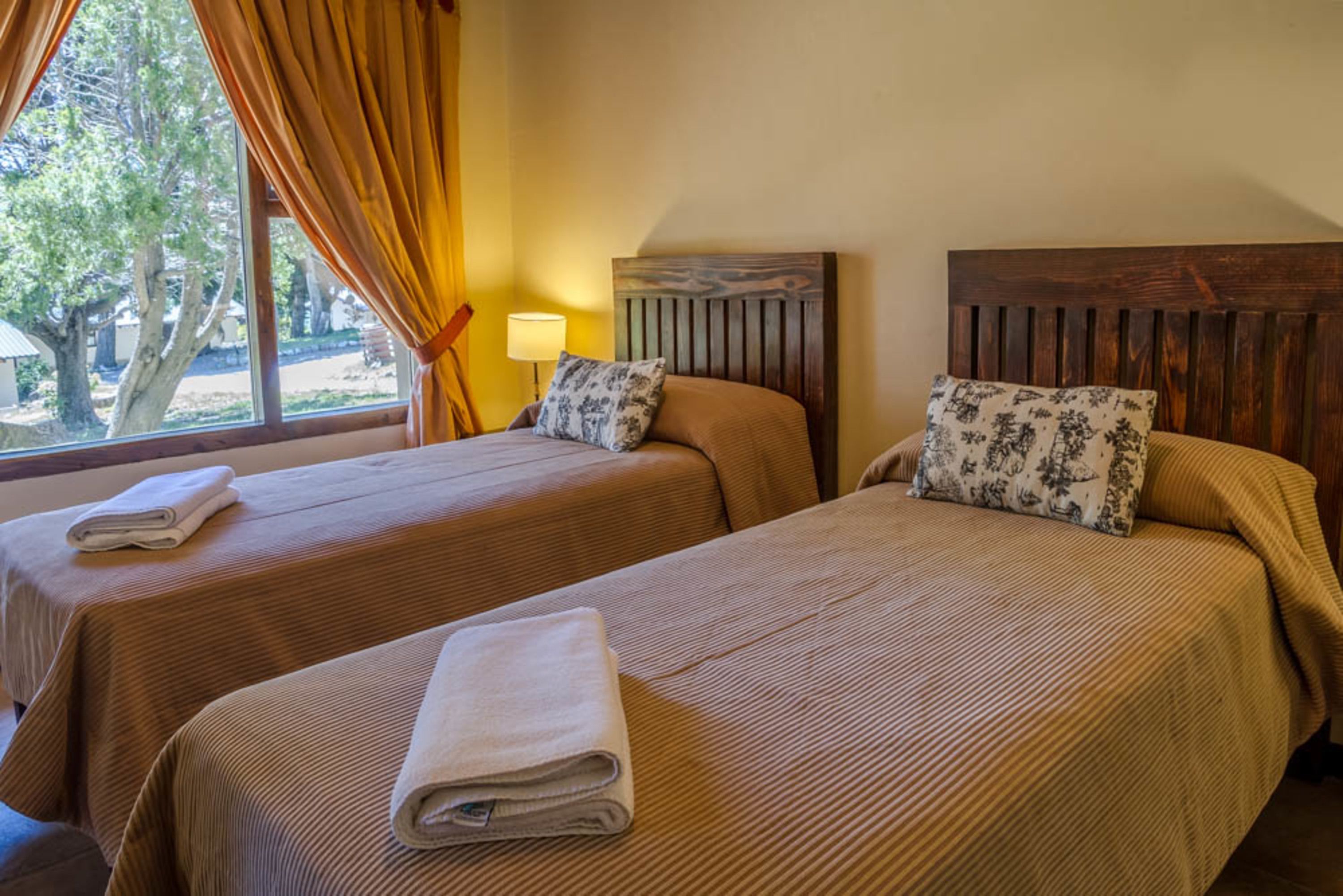 bungalow, 2 bedrooms | in-room safe, blackout curtains, bed sheets