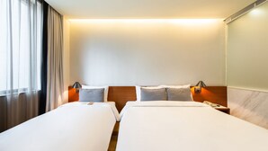 Unclassified image, 3 of 201, button - Floral Hotel ShinShin (Seoul)