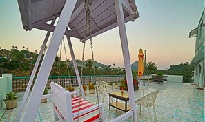 Family Room Ac | Terrace/patio