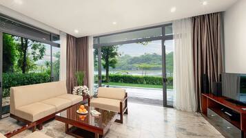 40 インチの液晶テレビ (ケーブル放送視聴可)、テレビ