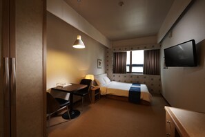 Kamar Double | Brankas, meja kerja, dan Wi-Fi gratis