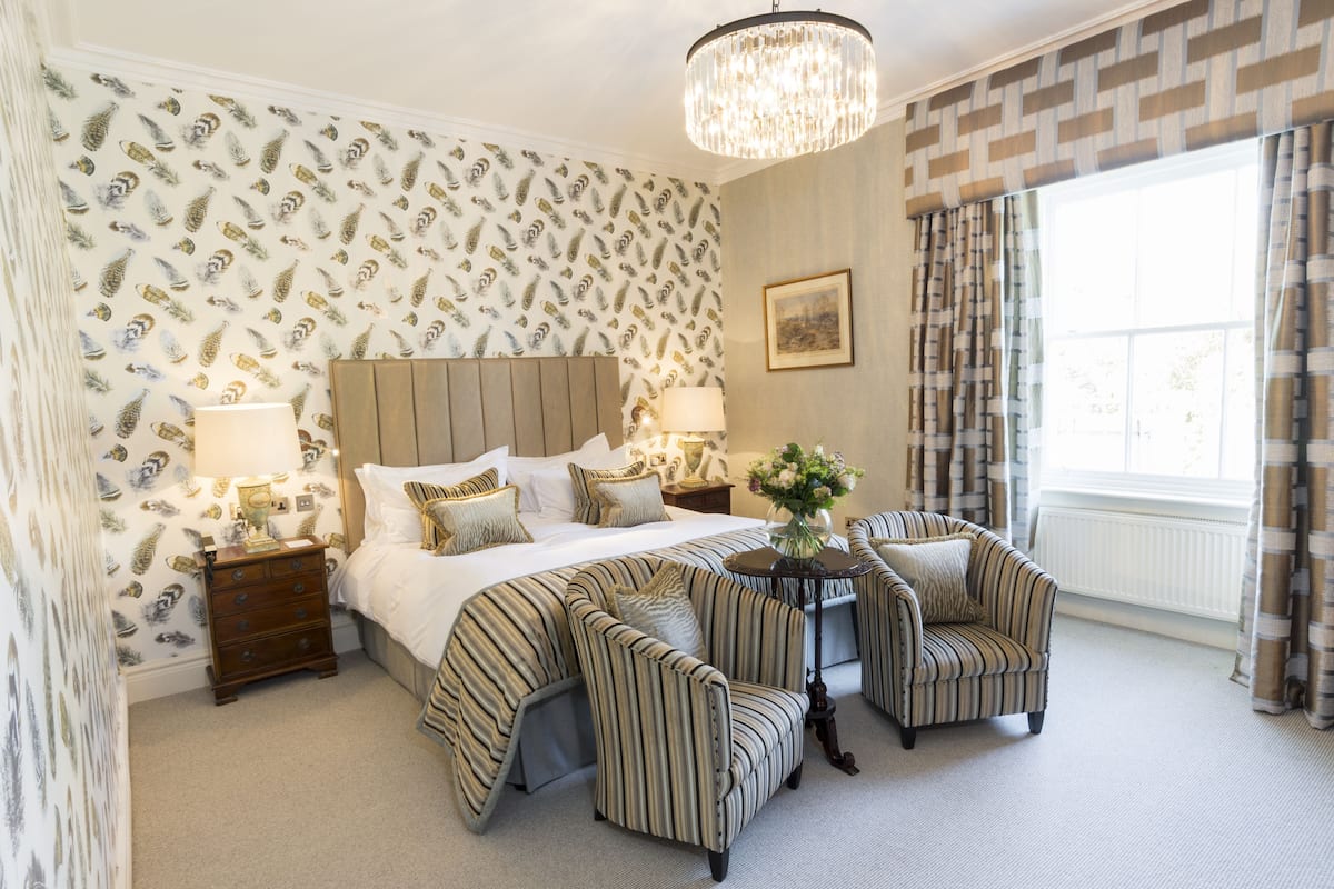 1 bedroom, hypo-allergenic bedding, in-room safe, individually decorated