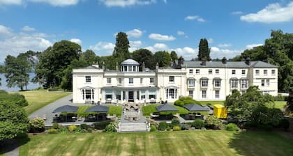Storrs Hall Hotel